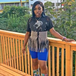 Meet your Posher, Johnnette